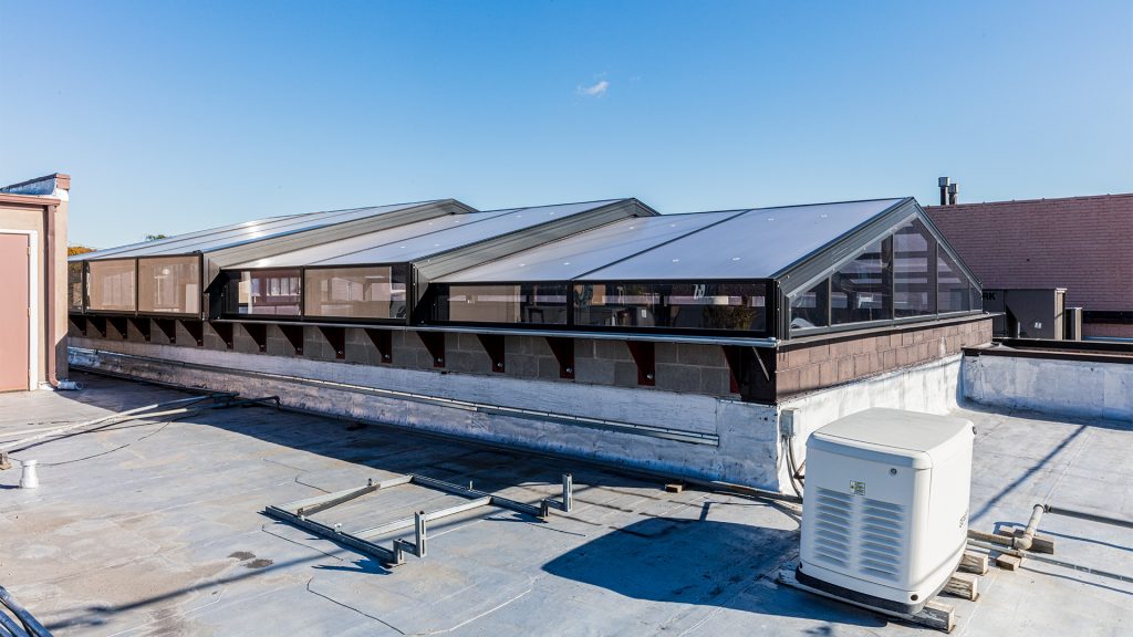 Happy Camper - Wrigleyville, Chicago, IL - 45' x 73'