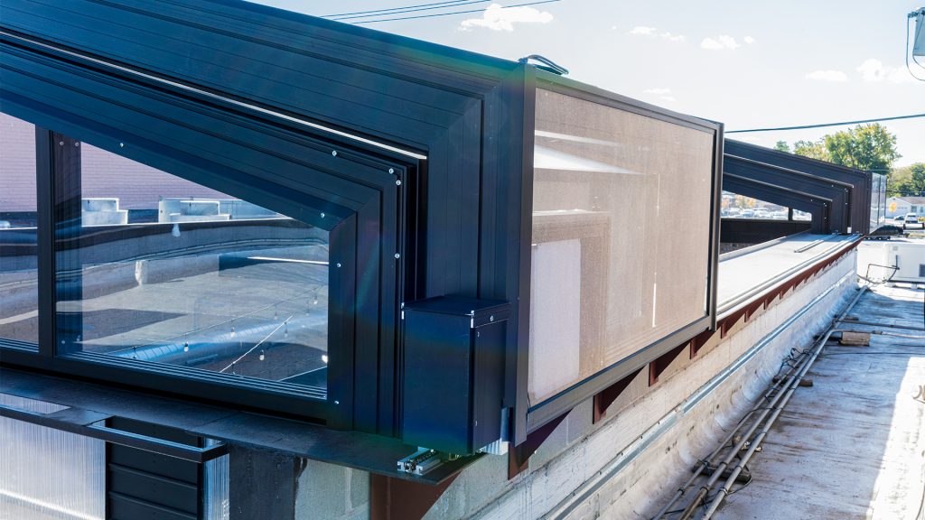 Happy Camper - Wrigleyville, Chicago, IL - 45' x 73'