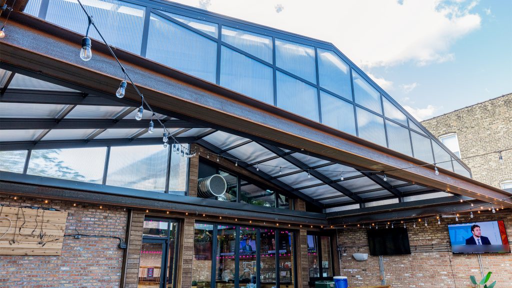 Deja Brew Bar & Grill, Oak Lawn, IL - 26' x 50'