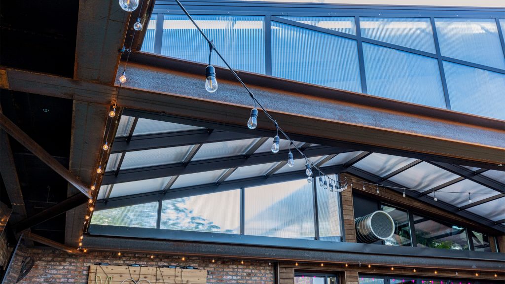 Deja Brew Bar & Grill, Oak Lawn, IL - 26' x 50'