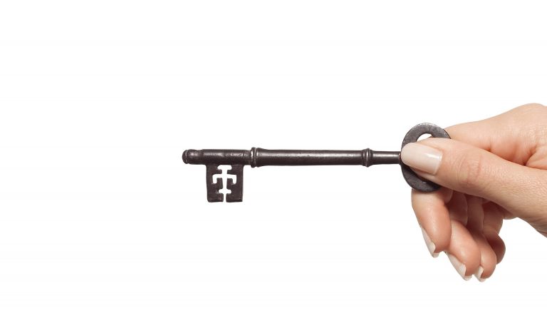 key-2374435_1920-768x460