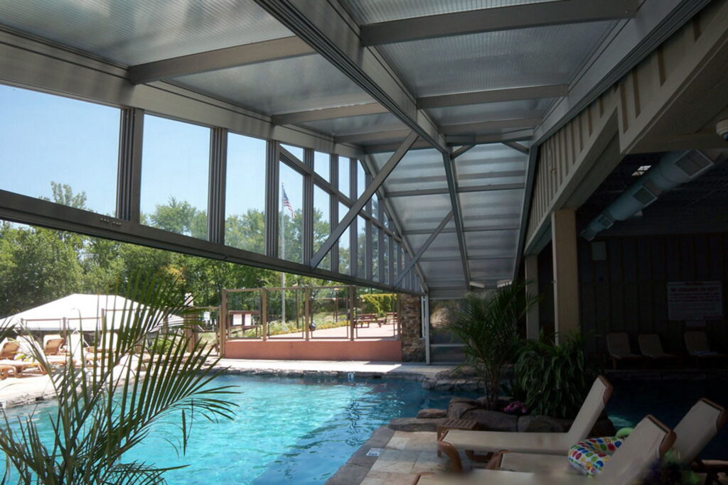 Fourwinds Lakeside Inn & Marina, Bloomington, IN