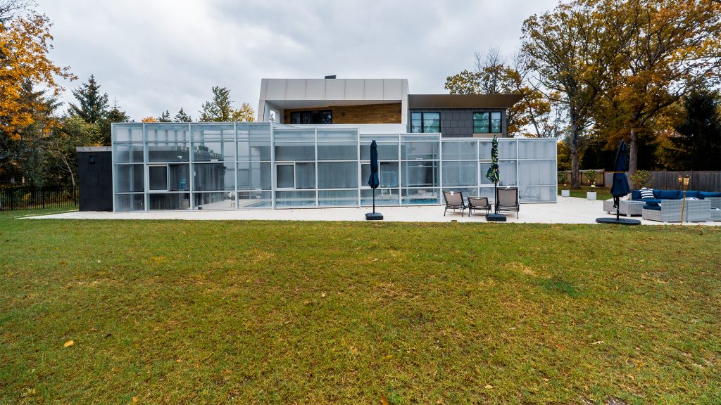 Northbrook, IL - 33' x 61'