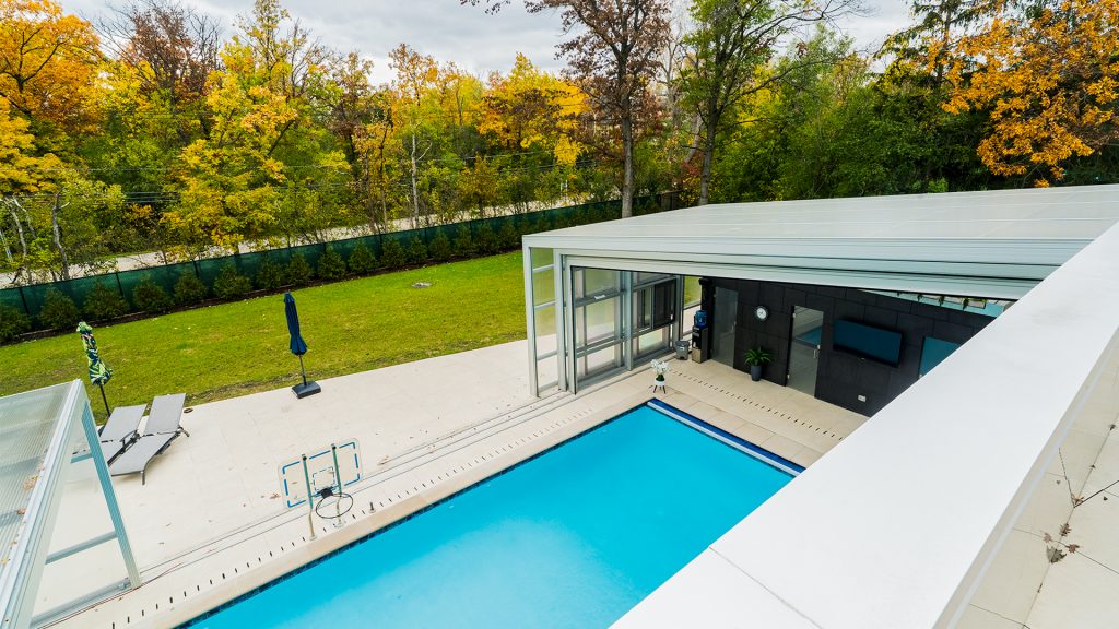 Northbrook, IL - 33' x 61'